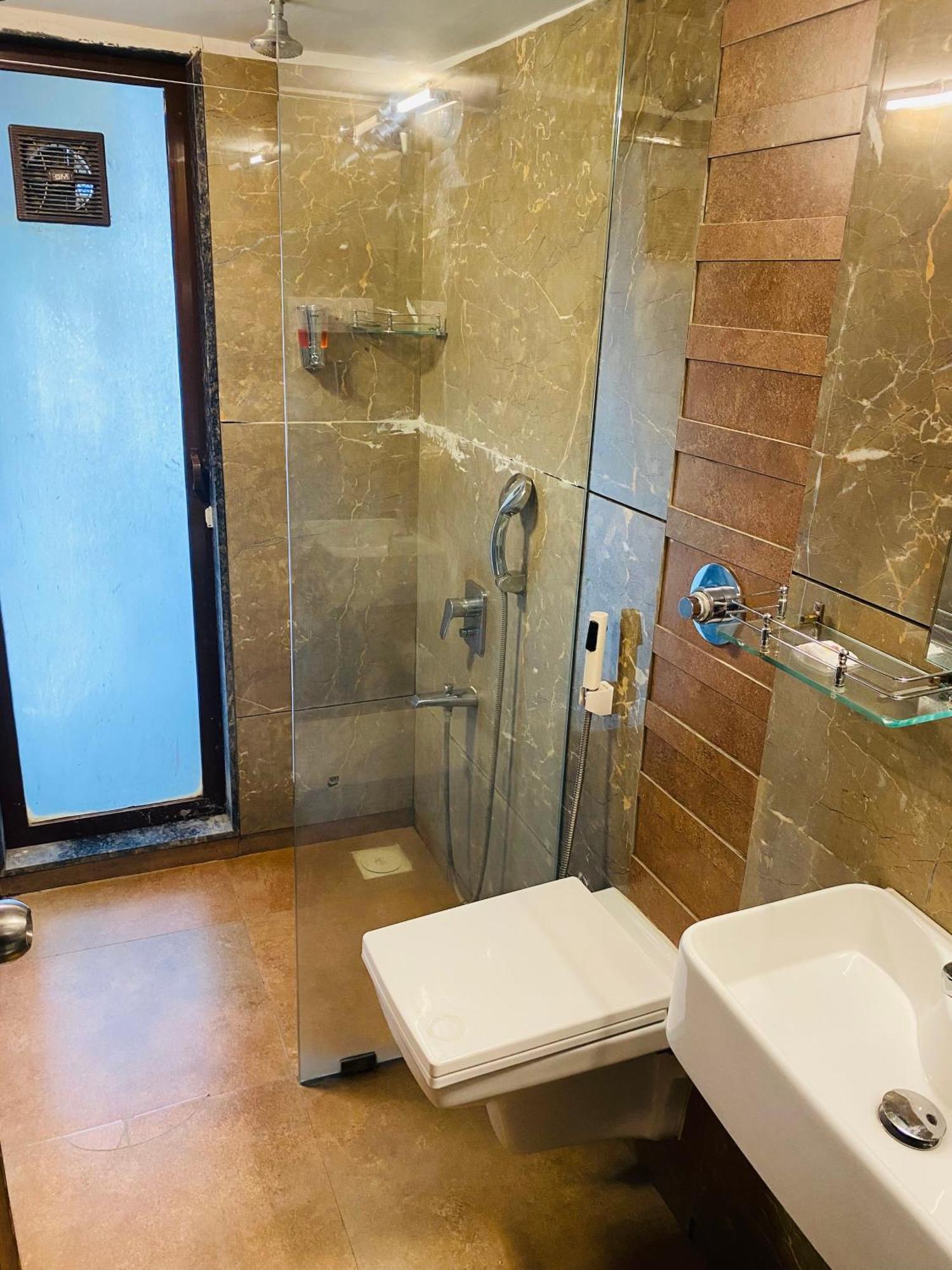 Mumbai House Luxury Apartments Santacruz East, Mumbai Ngoại thất bức ảnh