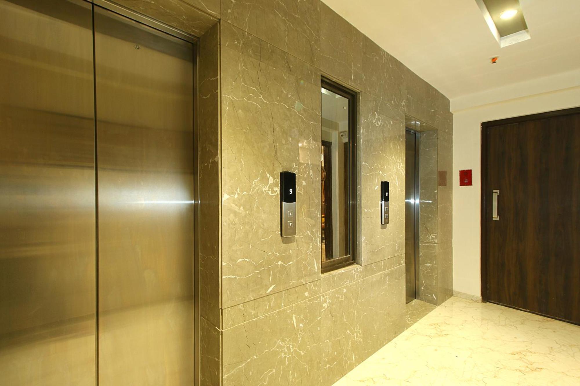 Mumbai House Luxury Apartments Santacruz East, Mumbai Ngoại thất bức ảnh