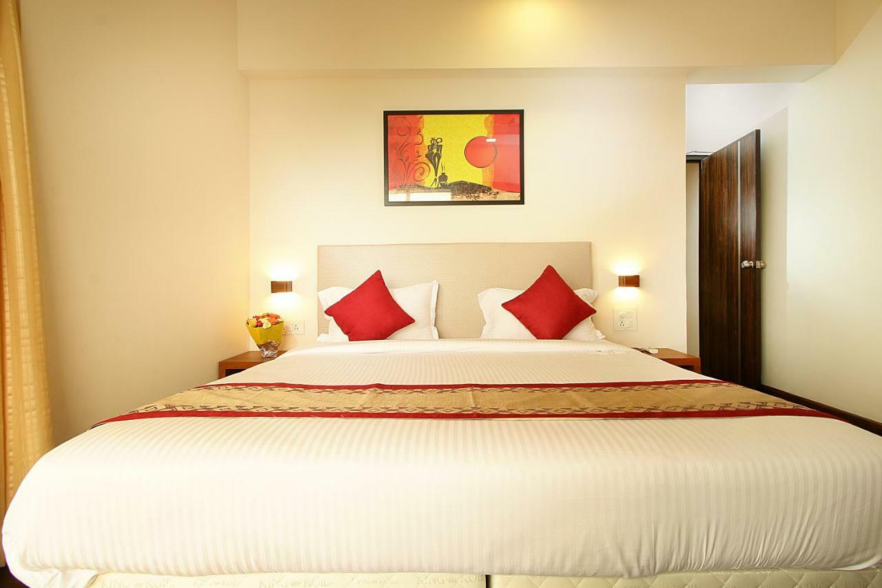 Mumbai House Luxury Apartments Santacruz East, Mumbai Ngoại thất bức ảnh