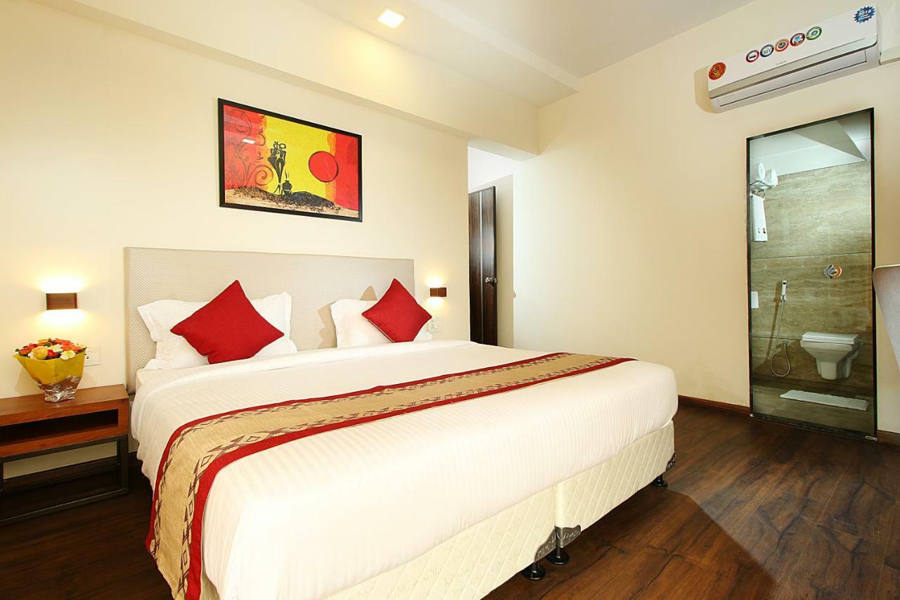 Mumbai House Luxury Apartments Santacruz East, Mumbai Ngoại thất bức ảnh