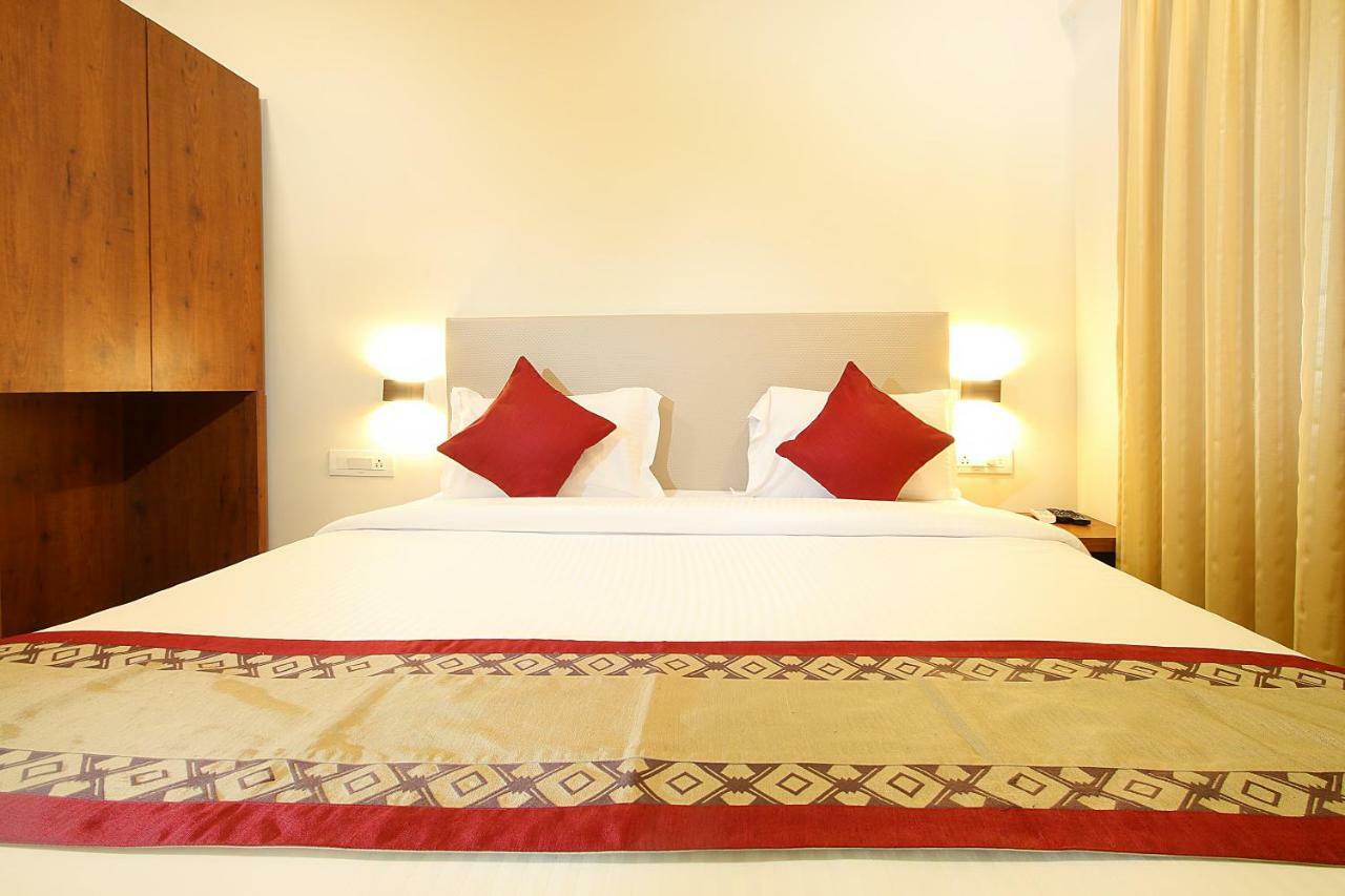 Mumbai House Luxury Apartments Santacruz East, Mumbai Ngoại thất bức ảnh
